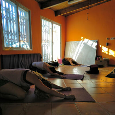 VINIYOGA ALTEA YOGAEMBARAZOYCRIANZA – clases de yoga Formación de profesor@s EmbarazoPostpartoPsicomotricidadTerapia Altea Alicante