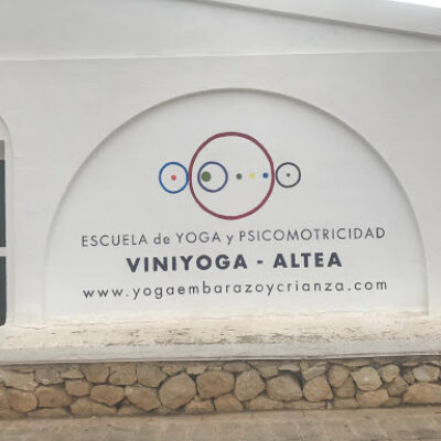 VINIYOGA ALTEA YOGAEMBARAZOYCRIANZA – clases de yoga Formación de profesor@s EmbarazoPostpartoPsicomotricidadTerapia Altea Alicante