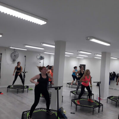 Gimnasio Activa’t Activitats dirigides i entrenaments personals Sant Andreu de la Barca Barcelona