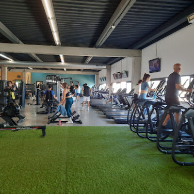 Fabrik Fitness Experience – Gimnasio, Crossbox & HYROX Gines Sevilla