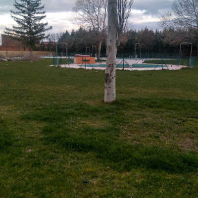 Polideportivo Y Piscinas De Baltanás Palencia